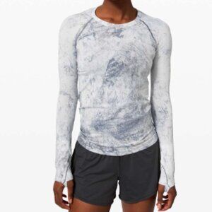 Swiftly Tech Long Sleeve 2.0 *MultiDye White/Grey/Black Size: 10